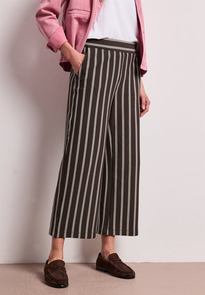 Broek L26 18389 Bruin