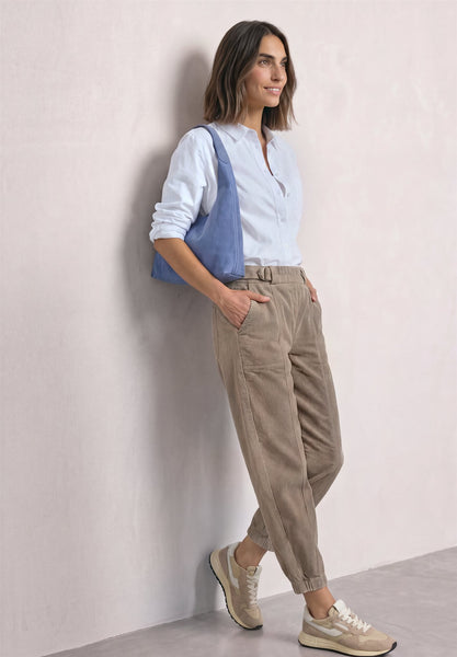 Broek L28 19026 Zand