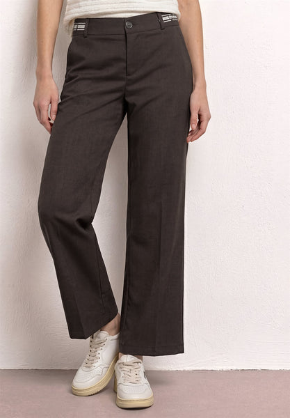 Broek L30 18435 Bruin