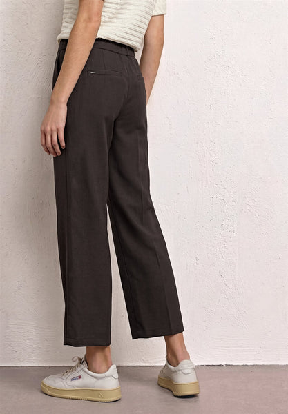 Broek L30 18435 Bruin
