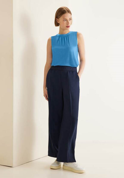 Top 13740 Blue