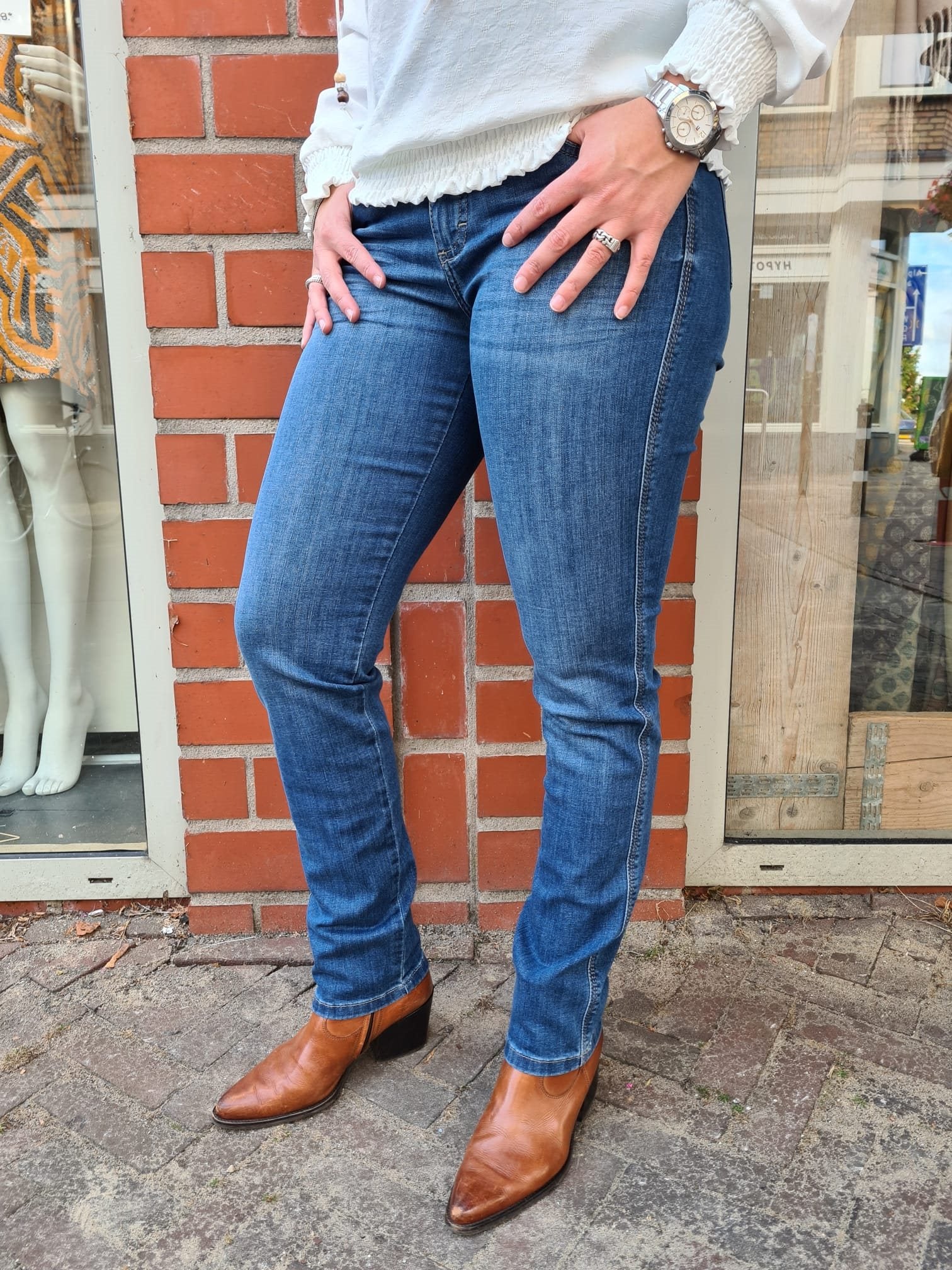 Cici L32 12272 Stone used